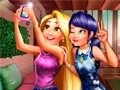Hra Instagramové selfie v Paříži Hra Instagramové selfie v Paříži
